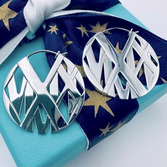 RARE Tiffany & Co. Atlas Disc Hoop Earrings in Sterling Silver Presentation Box - Picture 3 of 10